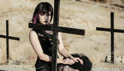 Gothcore-tyylin paidat – mitä niille on ominaista?